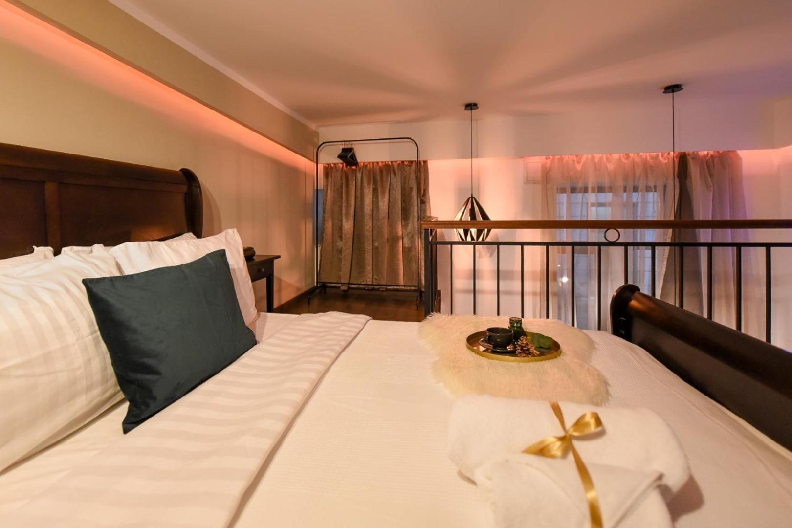 Central Comfort - Duplex-Style Studios On Regina Elisabeta ブカレスト 部屋 写真